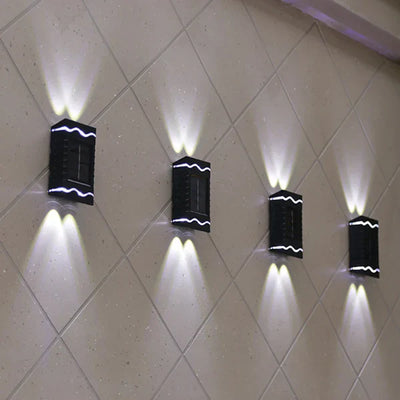Set 4 lampi solare de perete cu lumina alb cald bidirectionala, 4 LED